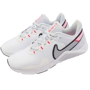 Nike legend running sneakers women’s size 8 (essential 2 )